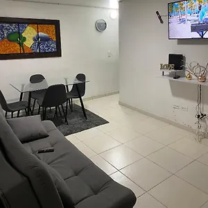 https://apartamento-en-el-barrio-estadio-100-mts-cuadrados.colombiamedellinhotels.com